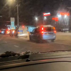 Po tym, jak Rosja wznowiła masowe ataki na ukraińską infrastrukturę krytyczną, U...