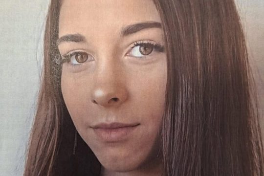 Zaginęła
Aleksandra Halek, lat 16
#naprawa #jordanów #małopolskie #policja_Jorda...
