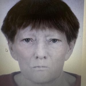 Zaginęła
Barbara Wiśniewska, lat 70
#kujawskoPomorskie #toruń #policjaToruń #zag...
