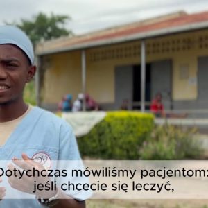 Dotychczas mówiliśmy pacjentom: jeśli chcecie się leczyć, musicie przynieść własną wodę – wspomina Toky, pielę...