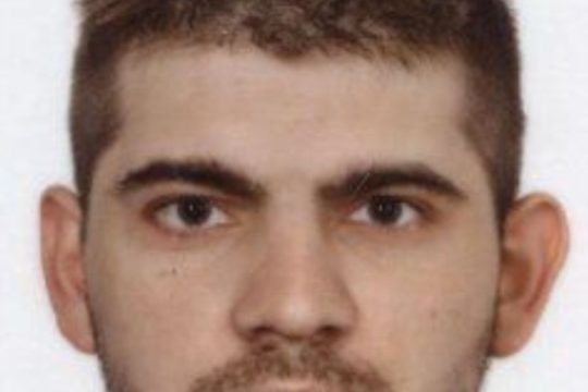 Zaginął
Arkadiusz Czuba, lat 32
#bełchów
#łódzkie
#policja_łowicz
#zaginiony
#po...