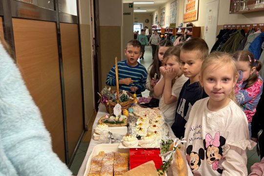 Ciastka, babki, bezy, ozdoby wielkanocne i wiele innych pyszności – ale przede w...