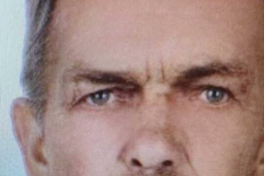 ZAGROŻENIE ZDROWIA LUB ŻYCIA. MĘŻCZYZNA PRZYJMUJE NA STAŁE LEKI, KTÓRYCH NIE MA ...