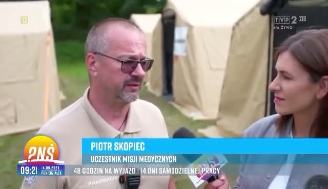 Wygląda jak plan filmowy. To ćwiczenia….