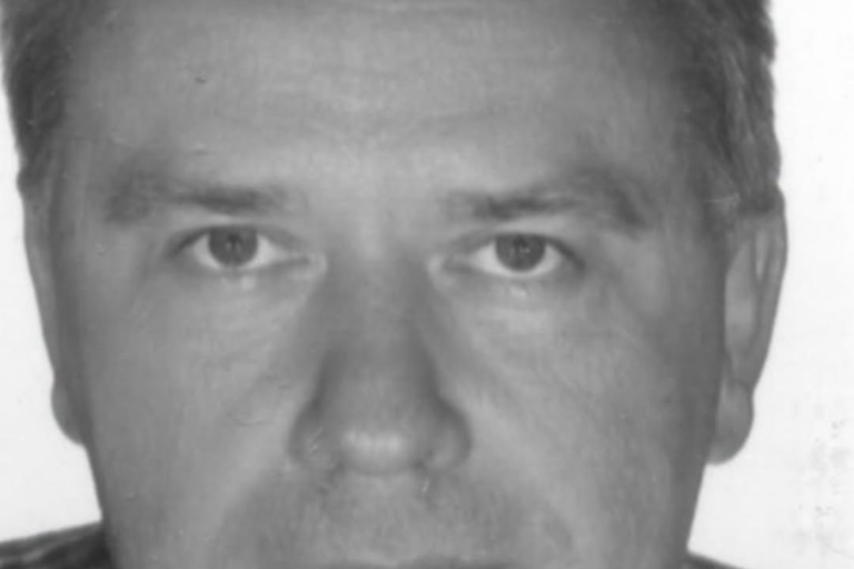 Zaginął
Zbigniew Jarkiewicz, lat 52
#poraj 
#śląskie
#policja_myszków
#zaginiony...