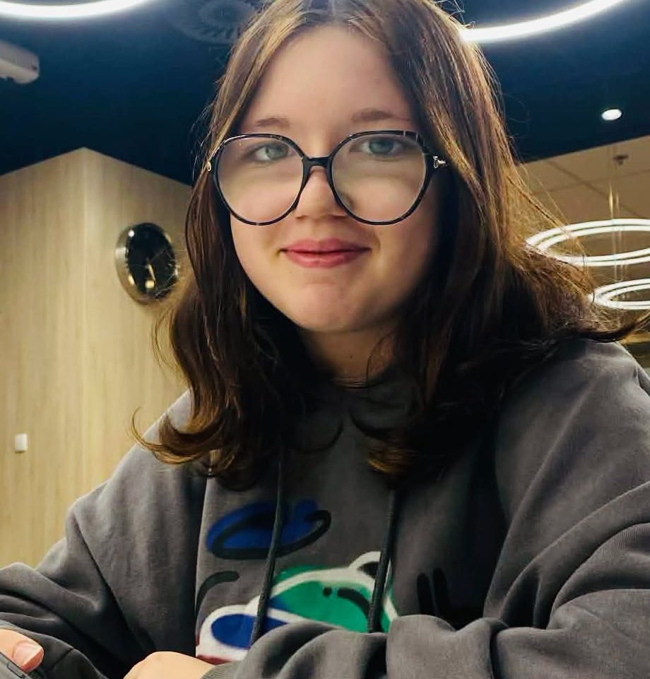 Zaginęła
Milena Niewitała, lat 14
#leśnica #opolskie
#policja_kraków

Milena Ni…