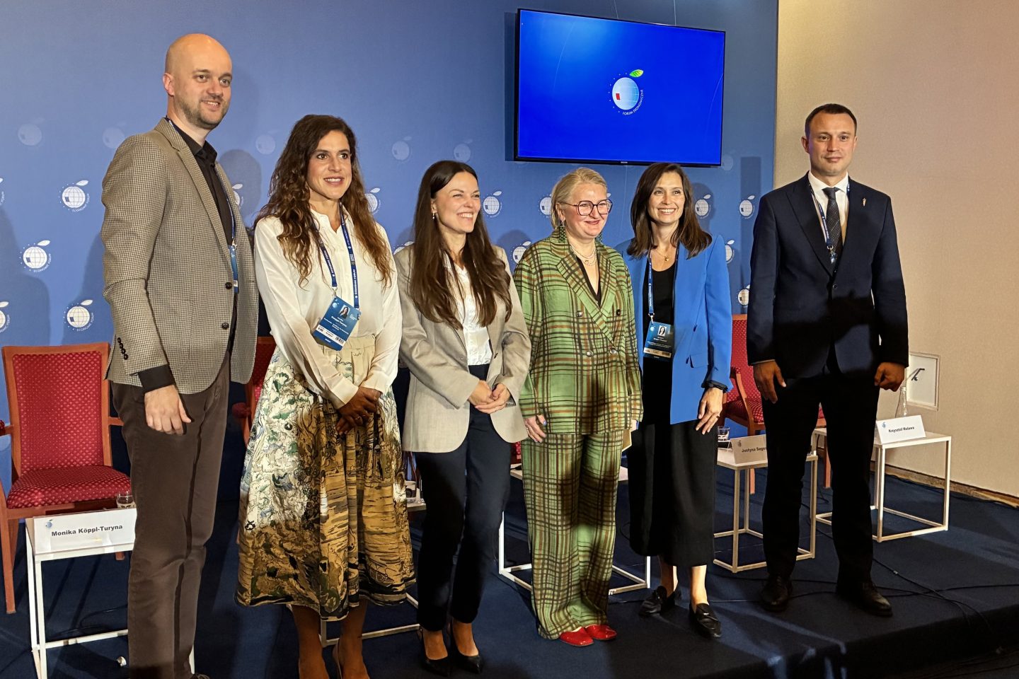 pl (ua | en ) Fundacja Ukraina na XXXV Forum Ekonomicznym w Karpaczu…